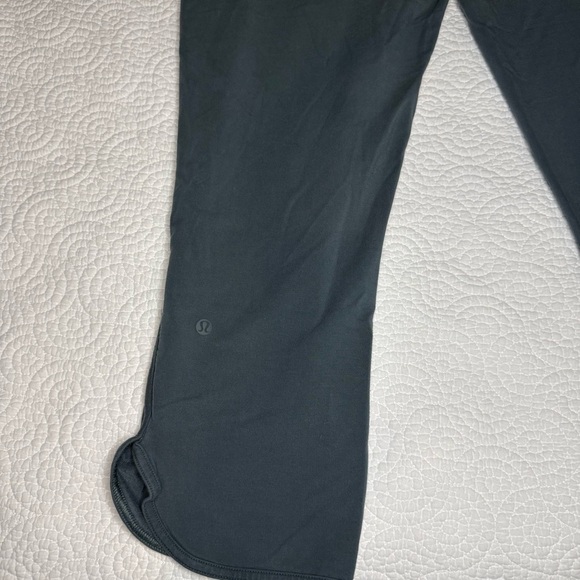 Lululemon Athletica Gray and Green Track Pants with Relaxed Fit cotton blend - Picture 3 of 11